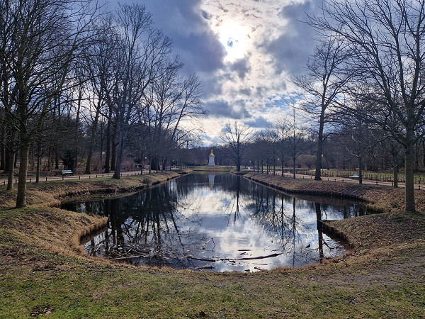 Berlin, 2024, Der Goldfischteich im Berliner Tiergarten, Stiftung Denkmal