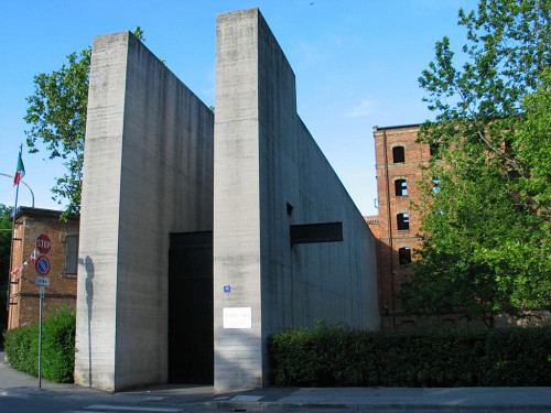 Triest, 2004, Eingangstunnel der Gedenkstätte, Civico Museo della Risiera di San Sabba – Civici Musei di Storia ed Arte, Cristina Klarer
