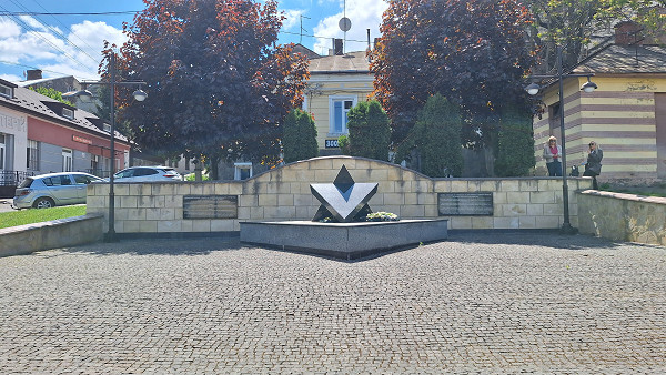 Czernowitz, 2026, Das 2016 eröffnetes Denkmal für die Opfer des Ghettos, Stiftung Denkmal