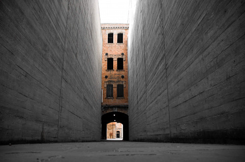Triest, 2007, Im Eingangstunnel, Giancarlo Massari