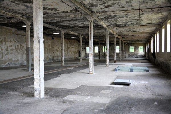 Osthofen, 2026, Blick ins ehemalige Lagergebäude, Stiftung Denkmal