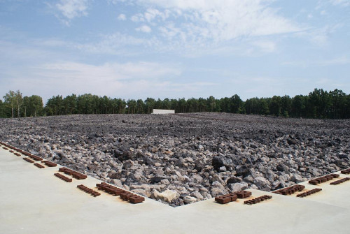 Belzec, 2009, Unter dem Feld befindet sich Asche der Ermordeten, Thorbjörn Hoverberg
