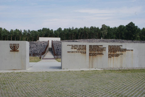 Belzec, 2009, Eingangsbereich der Gedenkstätte, Thorbjörn Hoverberg