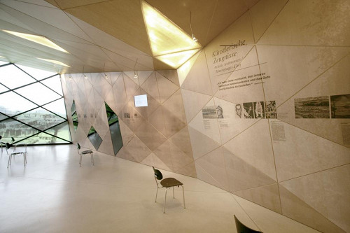 Hinzert, 2005, Innenansicht des Dokumentations- und Begegnungshauses, Stiftung Denkmal, Johannes-Maria Schlorke