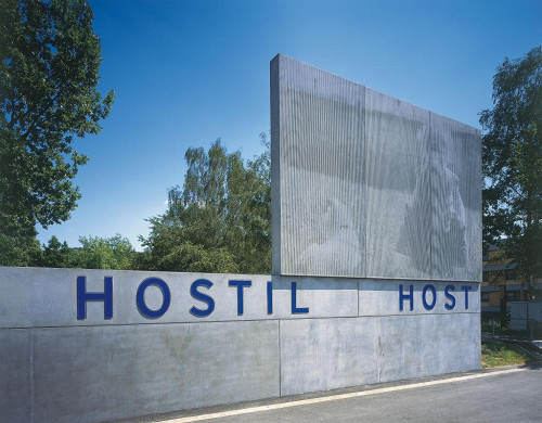 Saarbrücken, 2005, Das im Jahr 2004 eingeweihte Denkmal »Hotel der Erinnerung«, Stiftung Denkmal, Johannes-Maria Schlorke